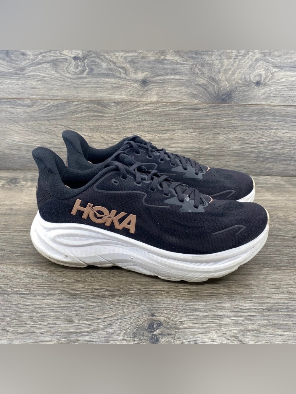 Hoka Clifton 10 - Size 7 RegularWomen's-  Black with Rose Gold